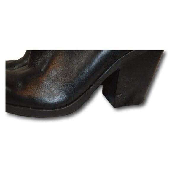 Marc Fisher Women's Gadri Boot Block Heel Pointed Black Leather Bootie Size: 8.5 - Picture 3 of 6